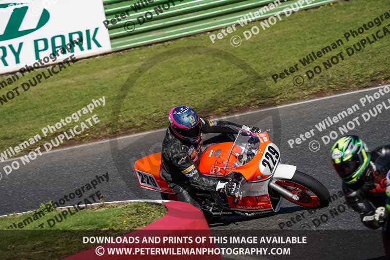 enduro digital images;event digital images;eventdigitalimages;mallory park;mallory park photographs;mallory park trackday;mallory park trackday photographs;no limits trackdays;peter wileman photography;racing digital images;trackday digital images;trackday photos